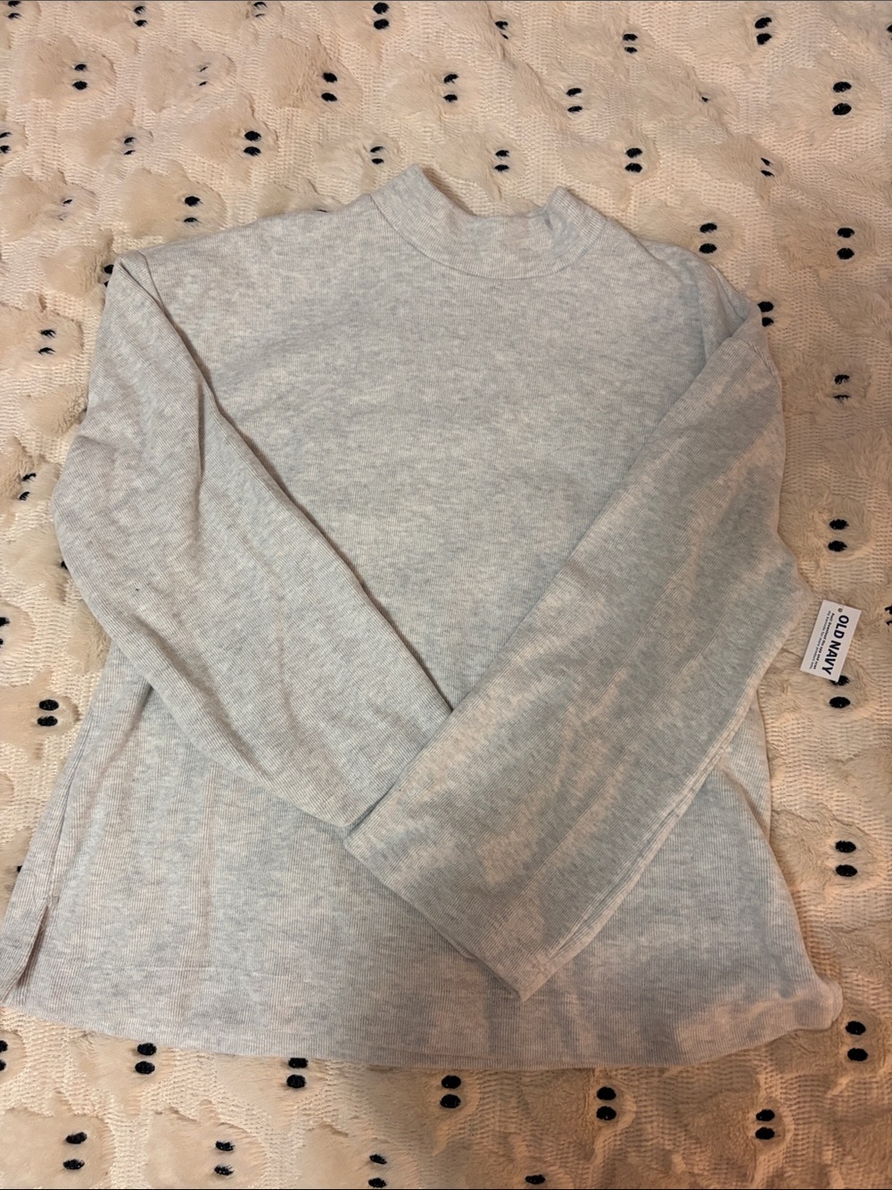 Trending Old Navy Women’s Light Gray Mockneck Sweater